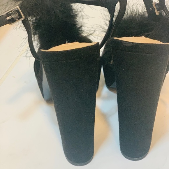 Steve Madden Shoes - Picture 2 of 5